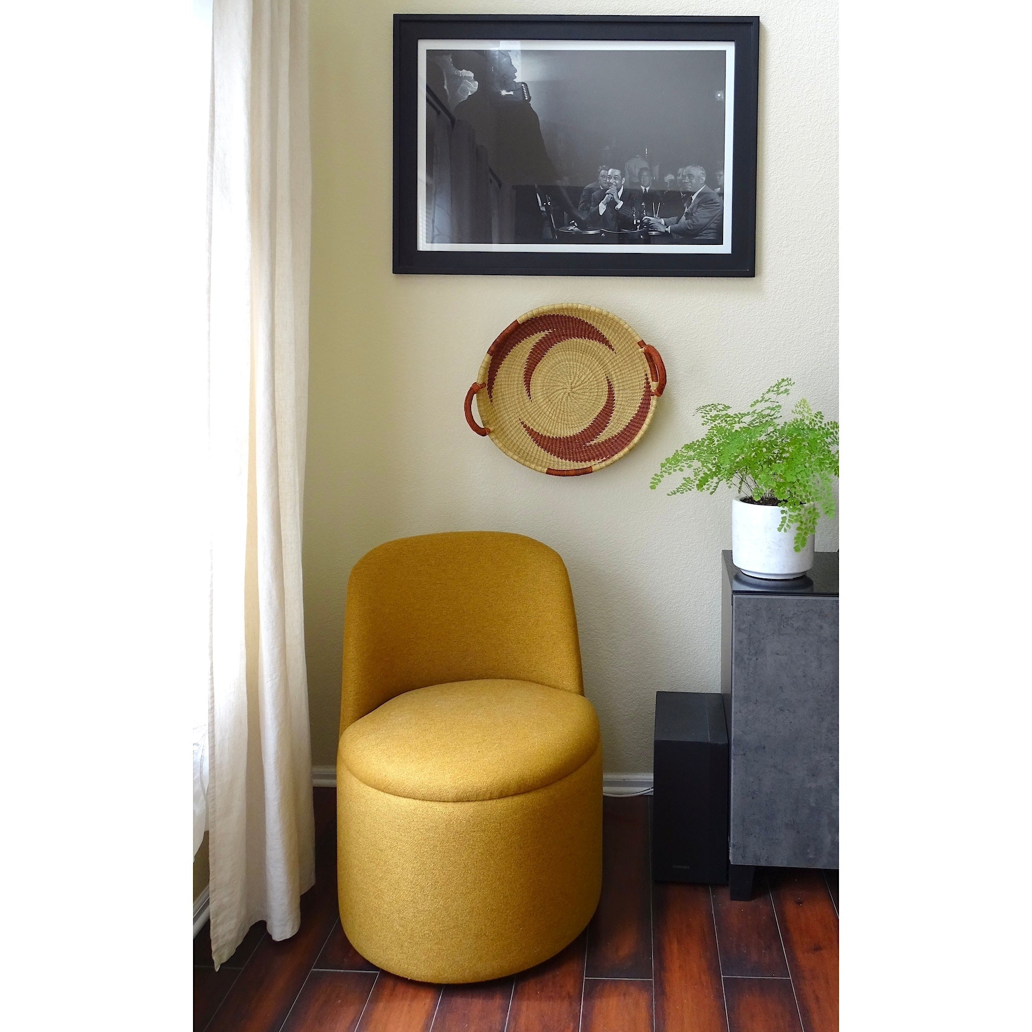 Wall Hanging - Lightning Bolt Pattern