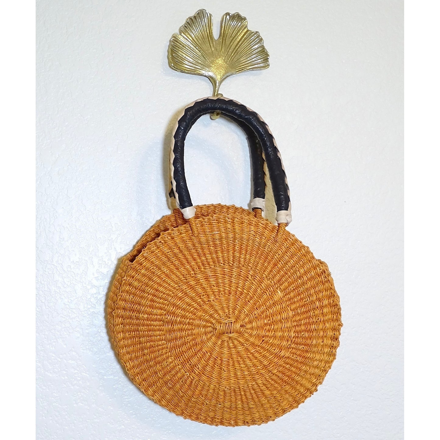 Round Purse